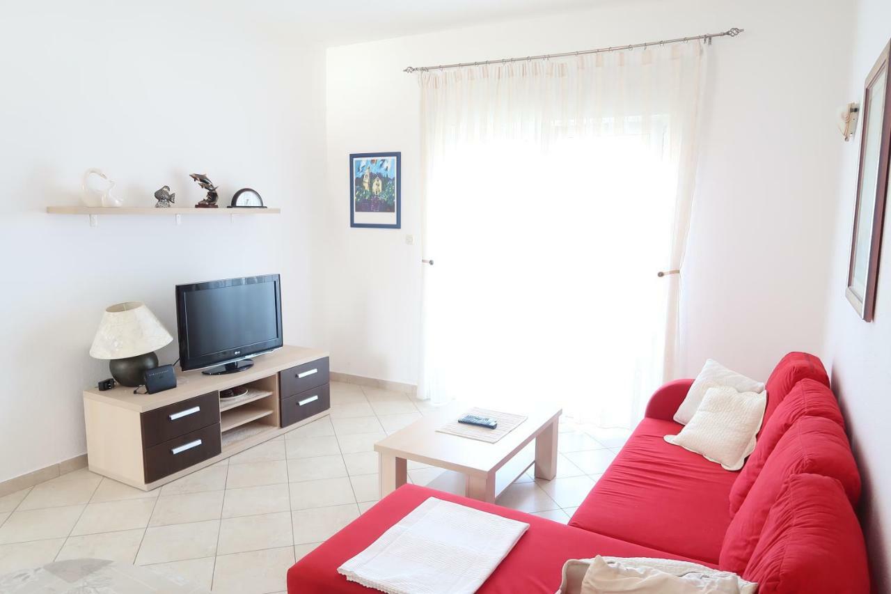 Apartments Maras Primosten Luaran gambar